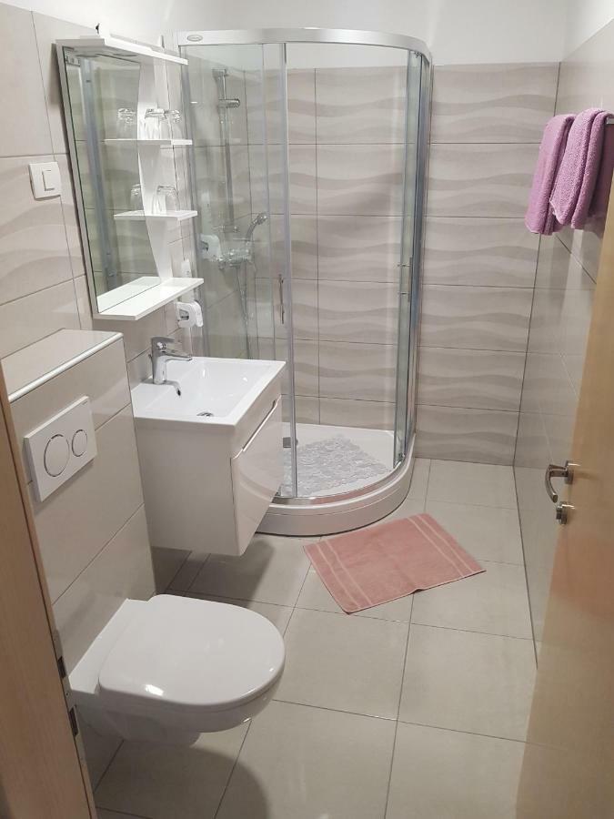 Apartmaji Jankovic ロガテツ エクステリア 写真